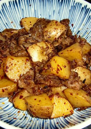 レンジ使用で簡単肉じゃが♪韓国風ピリ辛-レシピのメイン写真