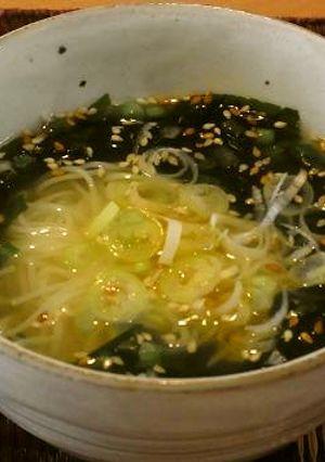 一人暮らしに。わかめスープそうめん-レシピのメイン写真