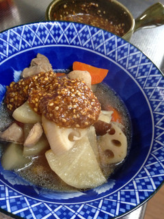 身体ポカポカ☆根菜と鶏肉の煮物-レシピのメイン写真