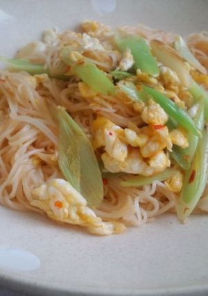卵と野菜のピリ辛そうめんチャンプル-レシピのメイン写真