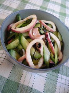 キュウリとゆでイカの塩昆布和え-レシピのメイン写真