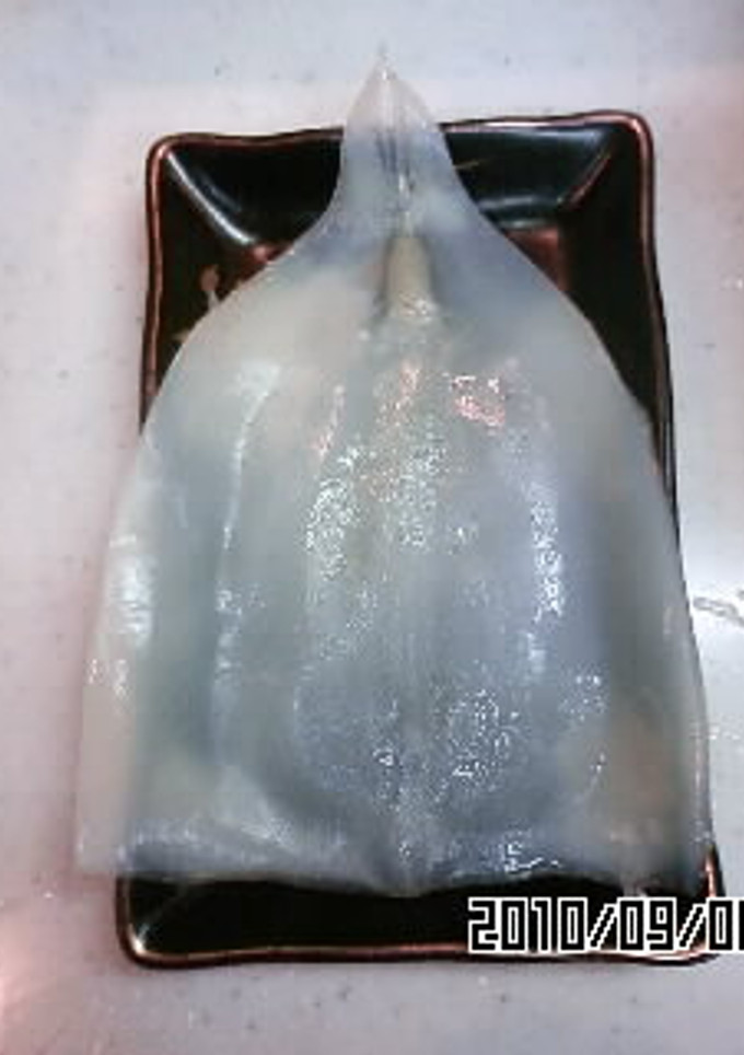 簡単☆イカの皮剥き〜-レシピのメイン写真