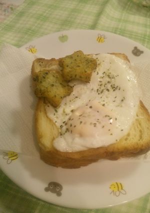 ☆星降る目玉焼きトースト☆-レシピのメイン写真