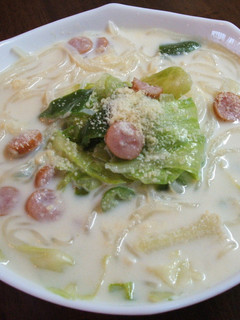 レタスしゃきしゃきミルクスープ(^-^)-レシピのメイン写真