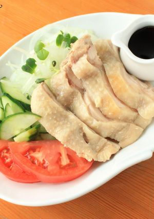 ★鶏もも肉で茹で鶏-レシピのメイン写真