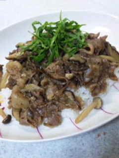 洋風すき焼き丼-レシピのメイン写真