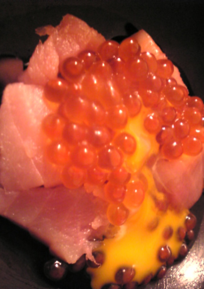 マグロとイクラのうずらの卵のせ和え-レシピのメイン写真