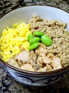 鶏そぼろごはん-レシピのメイン写真