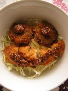 具のソースを使用した肉味噌ささみカツ丼-レシピのメイン写真