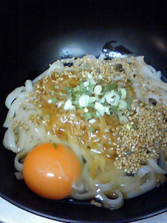 簡単すぎる!ボリューム釜玉うどん-レシピのメイン写真