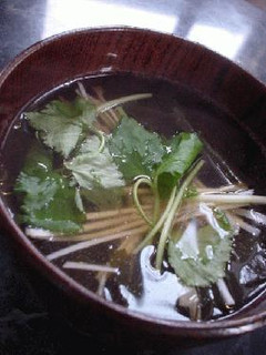 ごま油風味の「梅昆布茶のお吸い物」-レシピのメイン写真
