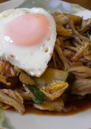 簡単1品♪舞茸と茄子のキムチ炒め-レシピのメイン写真