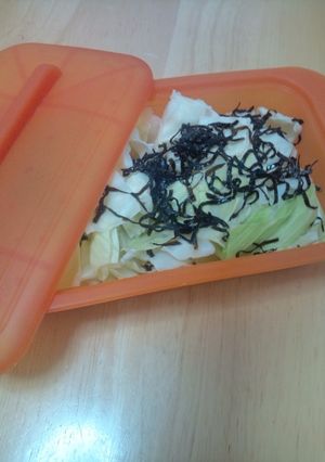 ルクエで簡単☆キャベツと塩昆布だけ-レシピのメイン写真