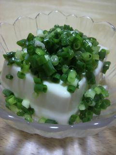 葱・塩・胡麻油…だけの、冷やっこ-レシピのメイン写真
