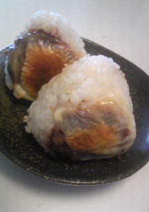 ぬってのせて焼く！満足焼きおにぎり-レシピのメイン写真