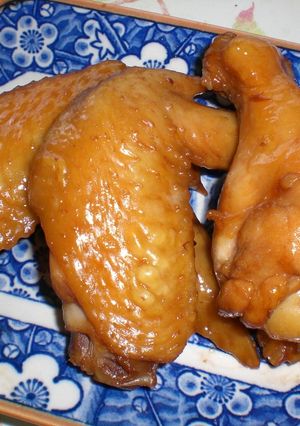 お肌ツヤツヤ♪鶏の手羽煮♪-レシピのメイン写真
