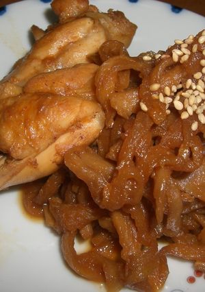 ピリ辛！ゆでぼし大根と手羽元の煮物-レシピのメイン写真
