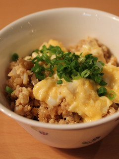鶏と豆腐のダブル塩そぼろで♡そぼろ卵ご飯-レシピのメイン写真