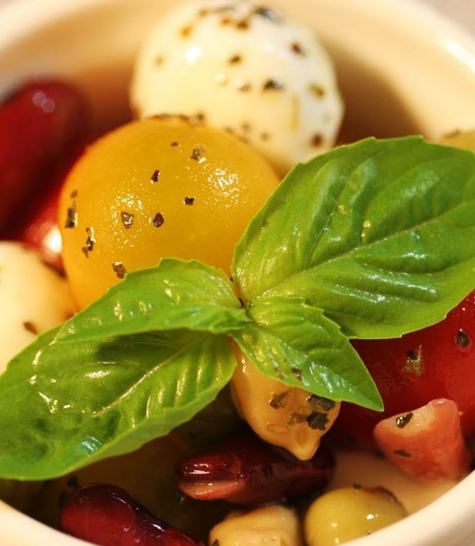 トマトとモッツァレラとお豆のサラダ by ブッコロリ 【クックパッド