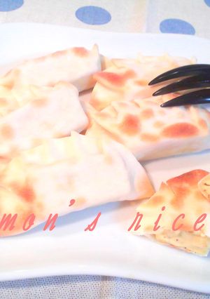 ✿おつまみに♫餃子の皮でクリチ包み焼き✿-レシピのメイン写真
