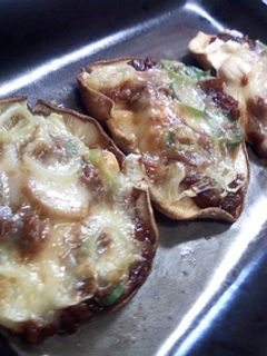 しいたけの肉味噌ネギチーズ焼き-レシピのメイン写真