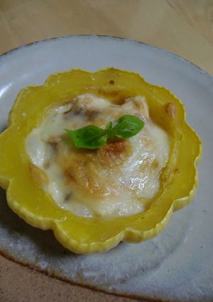 肉味噌風ソースで丸ごとかぼちゃグラタン-レシピのメイン写真