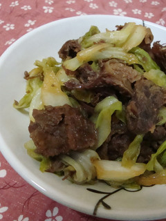 牛スジ肉とキャベツの甘辛炒め煮-レシピのメイン写真