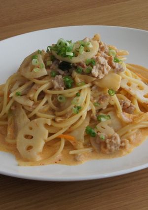 れんこんとひき肉のキムチクリームパスタ-レシピのメイン写真
