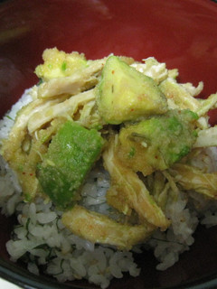 アボカドと鶏肉の明太子和え丼-レシピのメイン写真