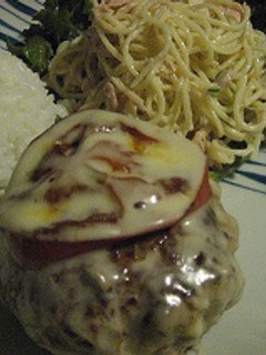 トマトチーズのせハンバーグ★-レシピのメイン写真