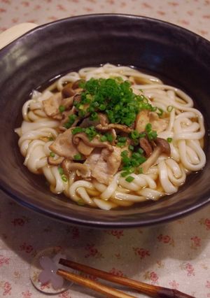 だしが決め手！きのこたっぷりうどん-レシピのメイン写真