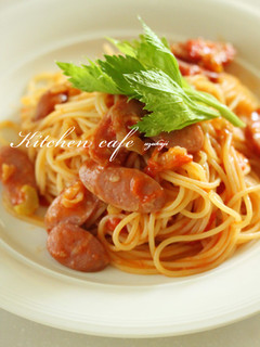 セロリとウインナーのトマトソースパスタ-レシピのメイン写真