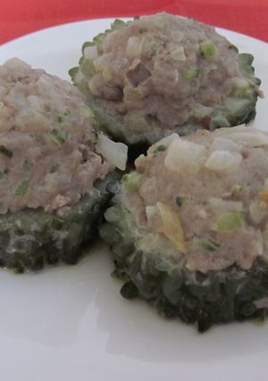 ゴーヤバーグinゴーヤ-レシピのメイン写真