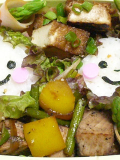 ふわキャラ鮭おむすび☆(・ω・人)-レシピのメイン写真