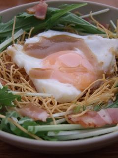 パリ麺の巣篭もり目玉焼きサラダ-レシピのメイン写真