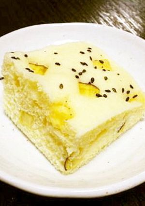 おやつに♪HMレンジさつまいも蒸しパン-レシピのメイン写真