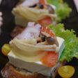 チーズのカナッペ☆魚介&きのこマリネ乗せ