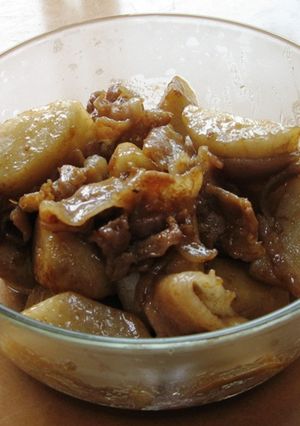 簡単な無水料理！　さといもと豚肉の煮物-レシピのメイン写真