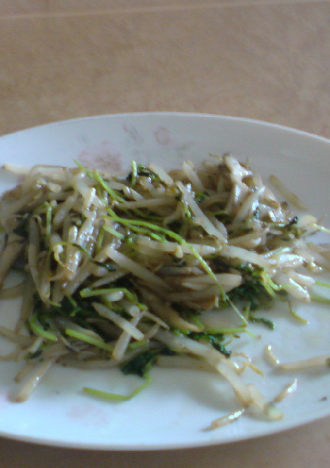 豆苗ともやしの炒め物-レシピのメイン写真