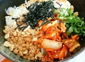 1人暮らしの簡単ランチ　納豆キムチうどん-レシピのメイン写真