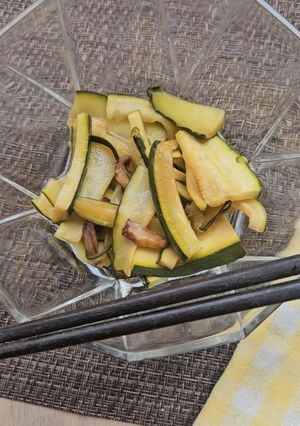 夏にさっぱり！中華風にんにくズッキーニ！-レシピのメイン写真