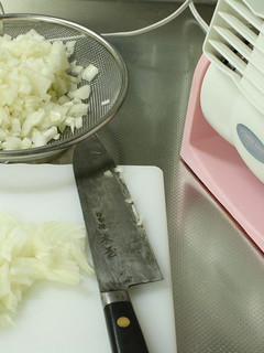 絶対涙が出ない!たまねぎの切り方♪-レシピのメイン写真