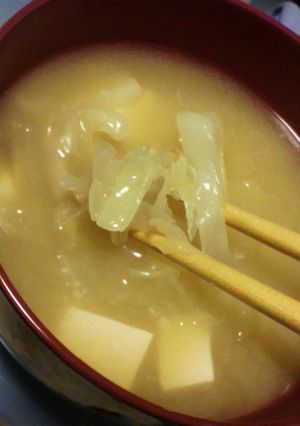 みょうがとキャベツの味噌汁-レシピのメイン写真
