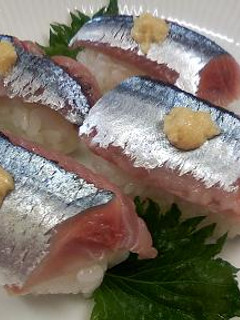 秋刀魚の刺身で 秋刀魚寿司-レシピのメイン写真