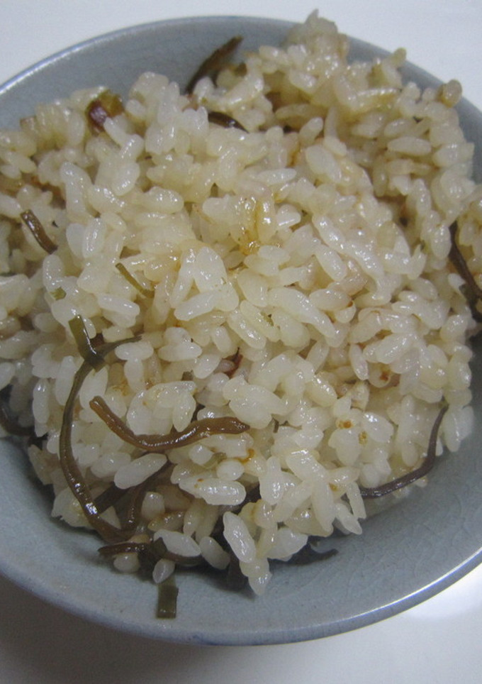 超簡単☆塩こんぶと小エビの炊き込みご飯-レシピのメイン写真