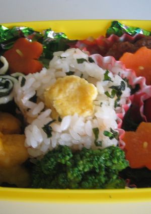 カラフルなお花弁当♪-レシピのメイン写真