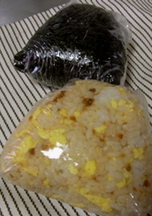 ２色そぼろおにぎり☆-レシピのメイン写真