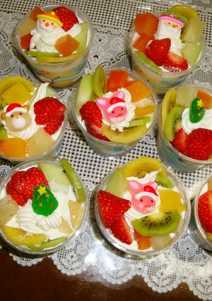 カッププリンでクリスマスケーキ♪-レシピのメイン写真