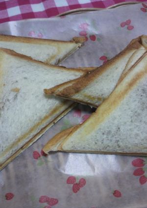 残ったカレーで☆カレーホットサンド-レシピのメイン写真