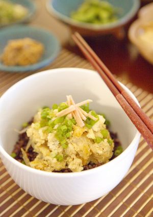 おうちごはんにほっとする☆長芋豆腐丼-レシピのメイン写真